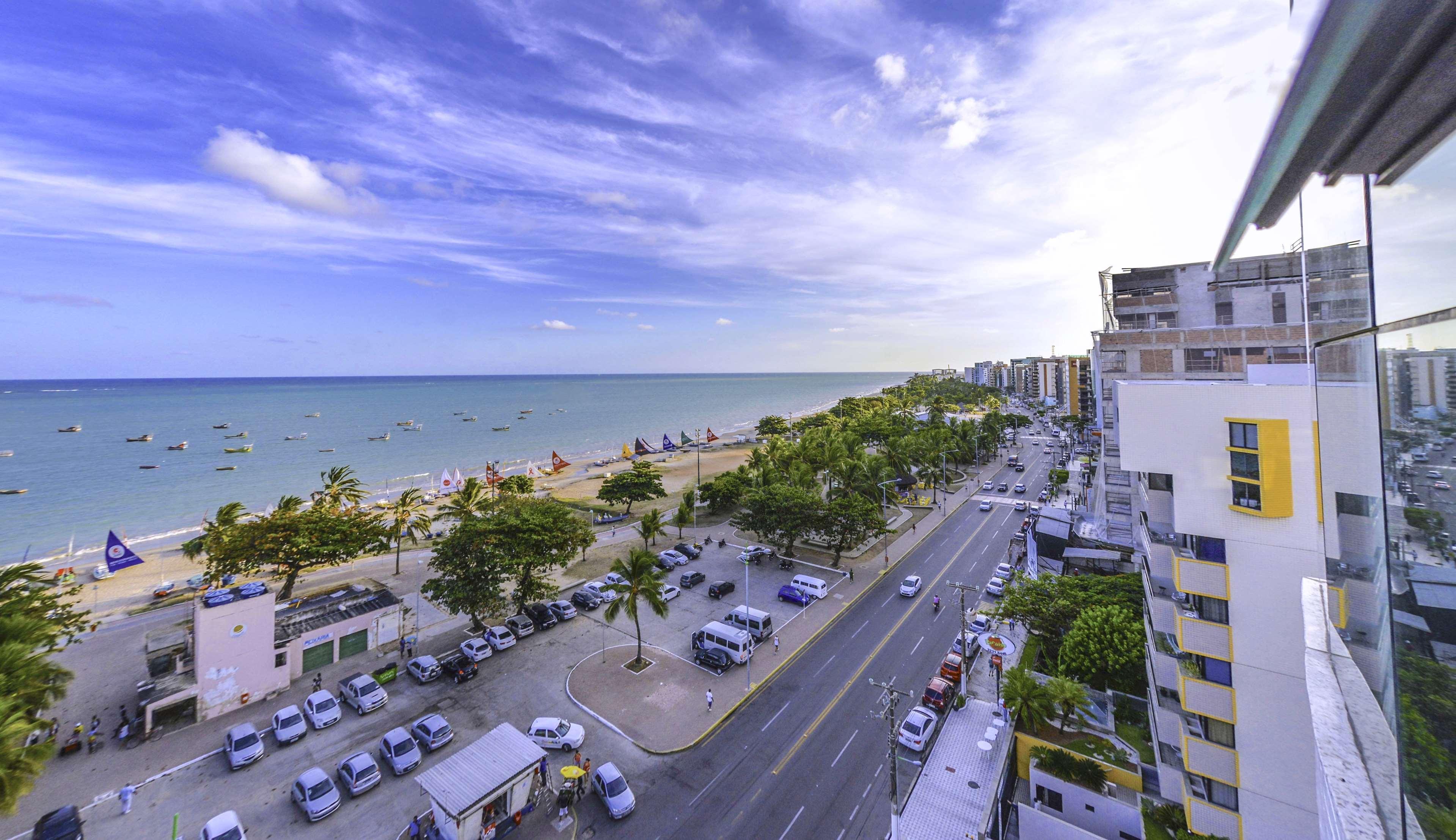 Best Western Premier Maceió Exterior foto View of the beach