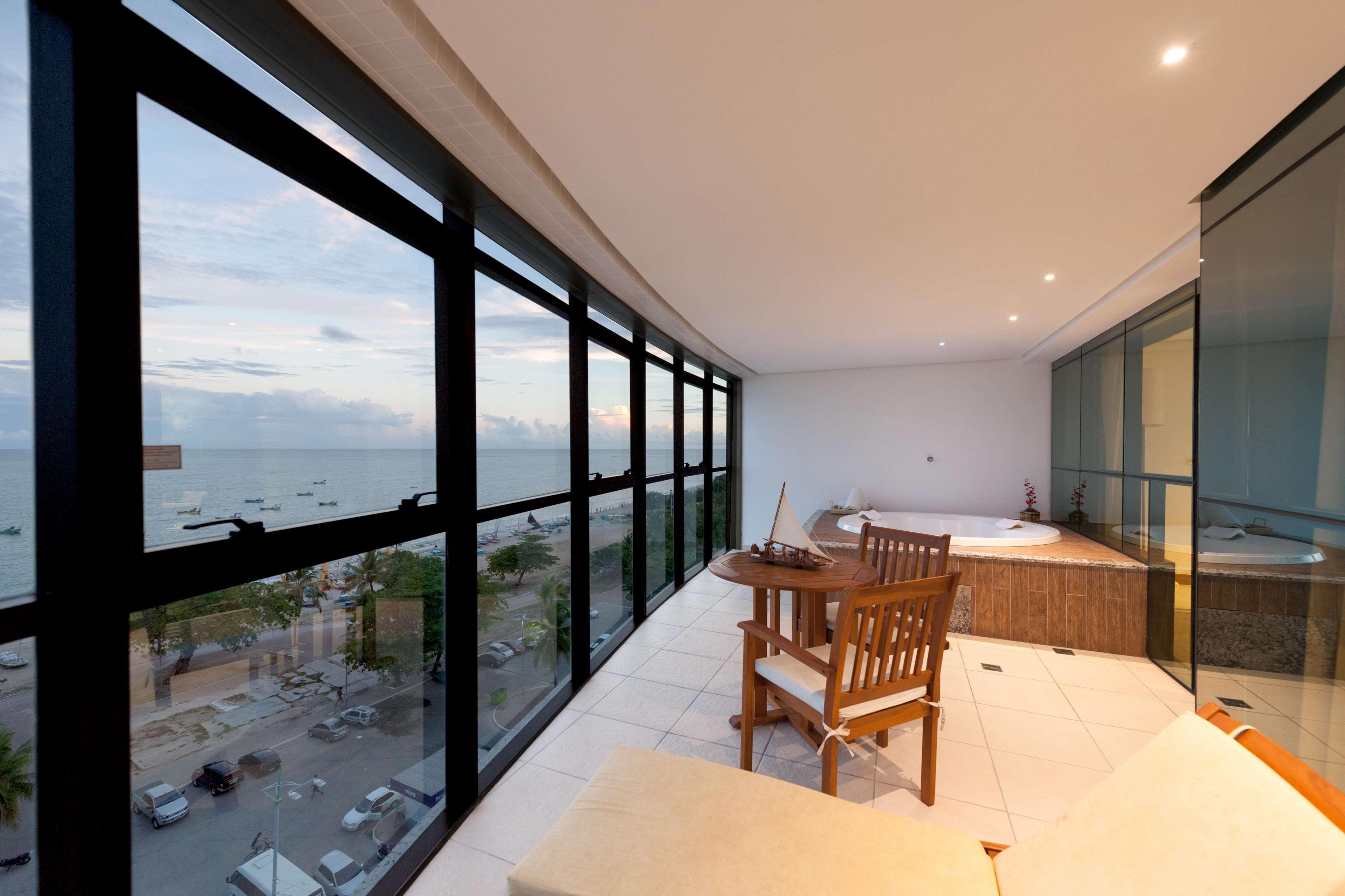 Best Western Premier Maceió Exterior foto A view of the ocean from a suite at the hotel