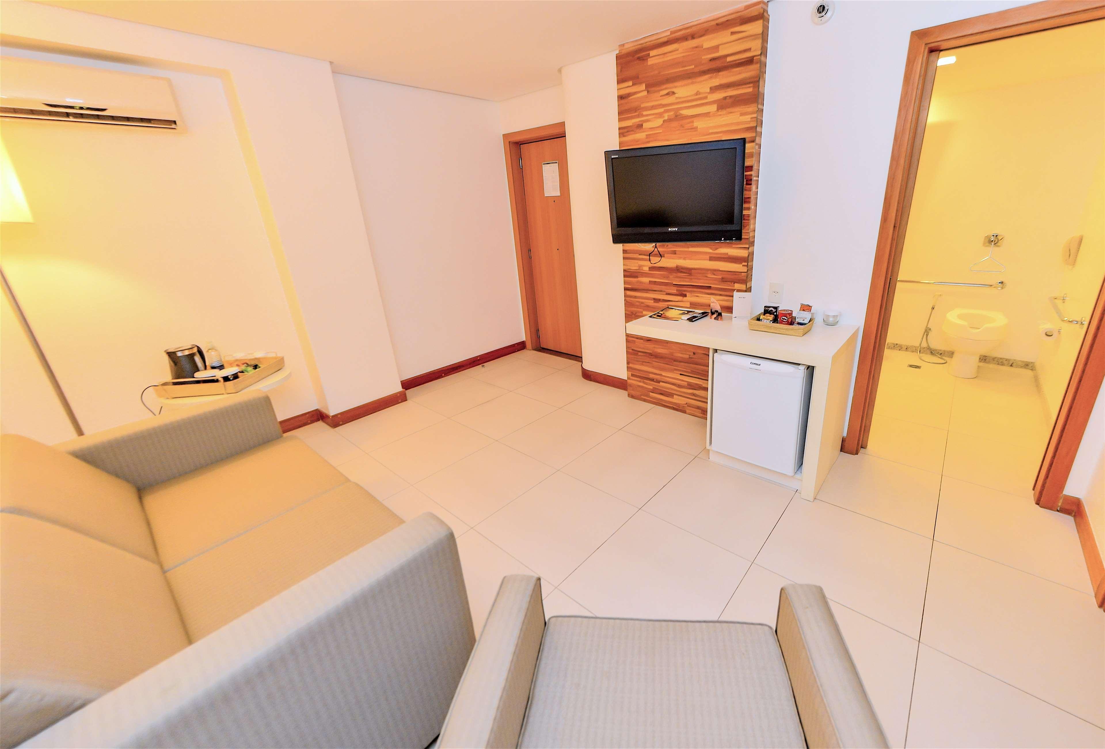 Best Western Premier Maceió Exterior foto A room at the hotel