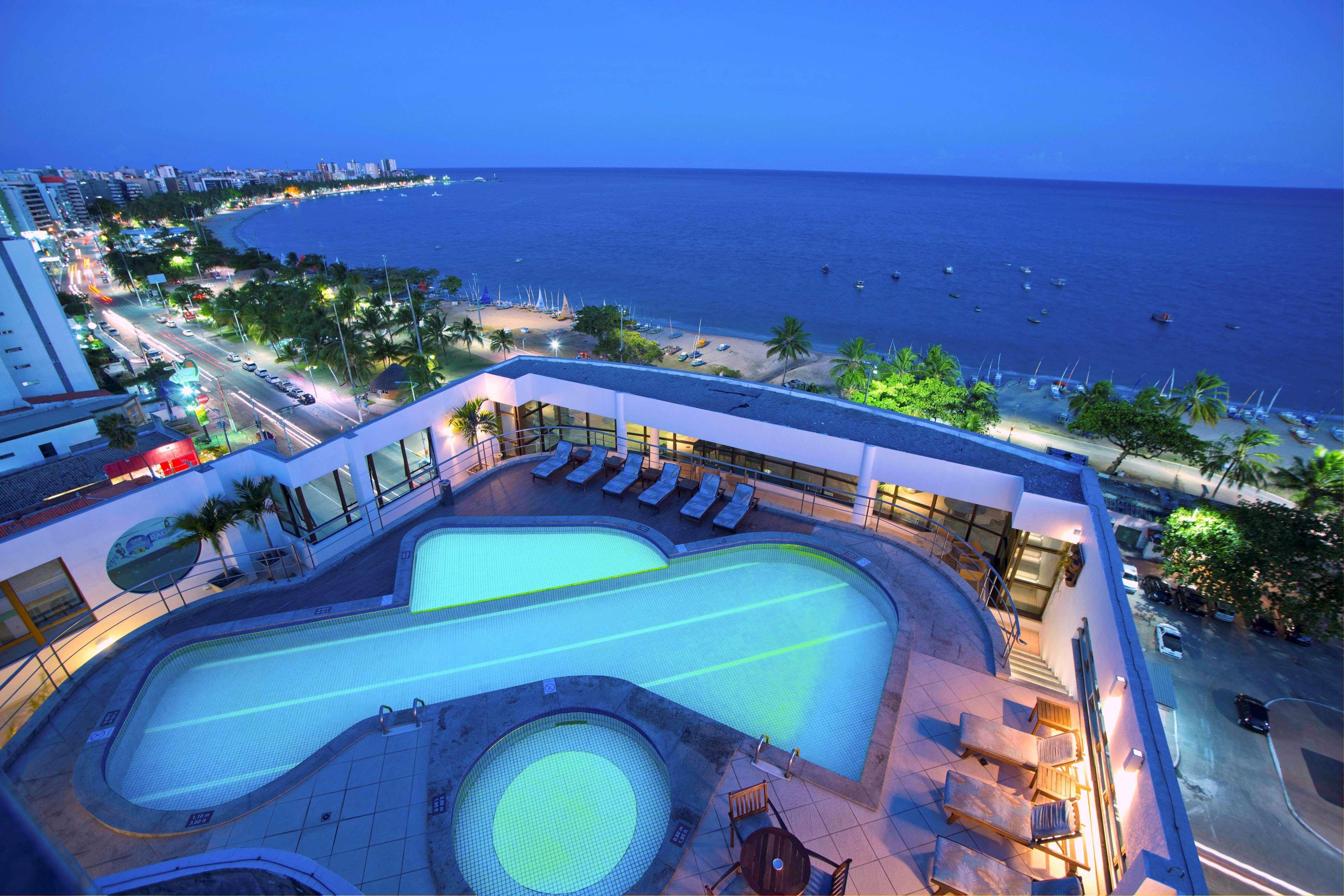 Best Western Premier Maceió Exterior foto The pool at the hotel