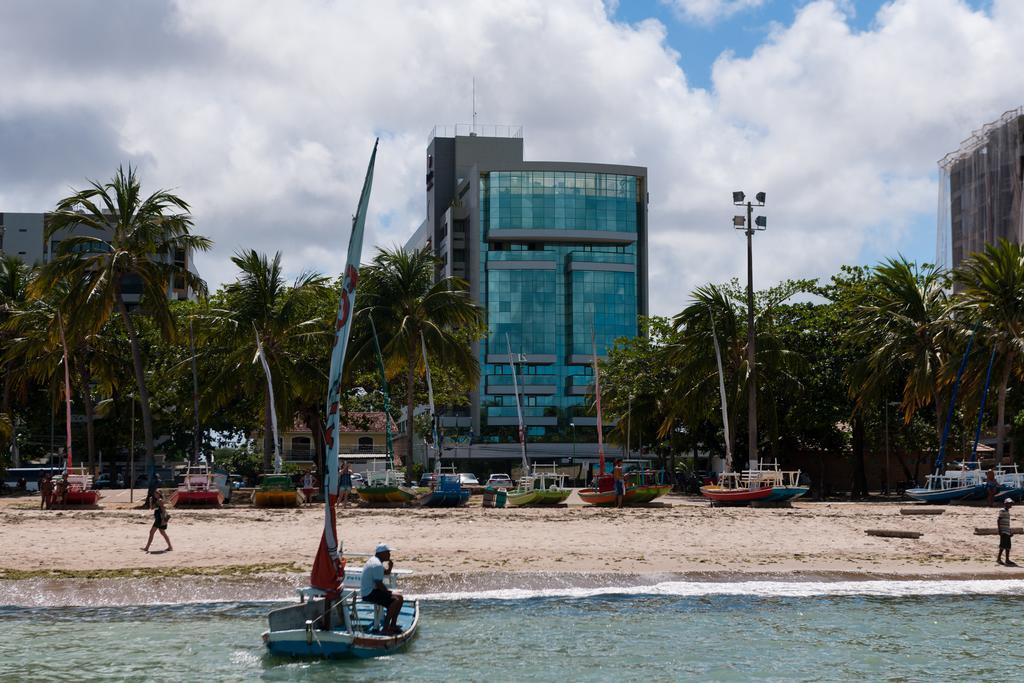 Best Western Premier Maceió Exterior foto The headquarters of the Central Bank of Comoros in Moroni